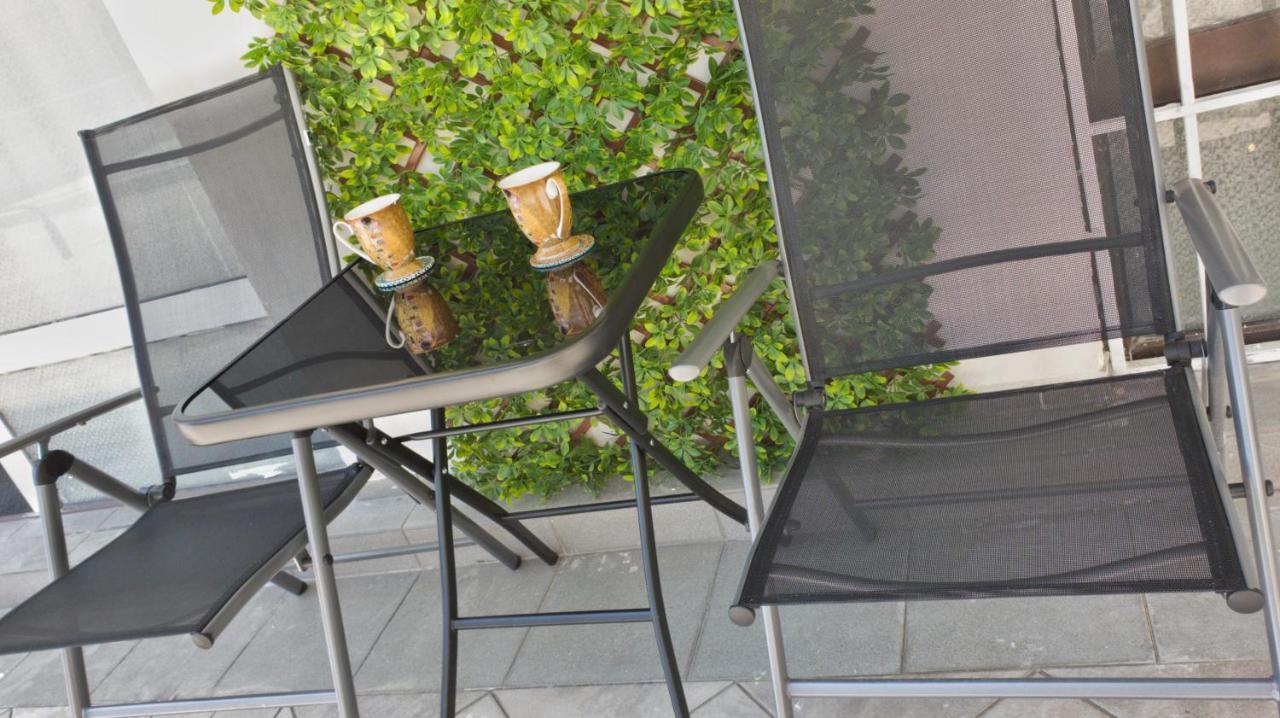 Cozy Studio Near The Park With Huge Verandah. فيليكو ترنوفو المظهر الخارجي الصورة